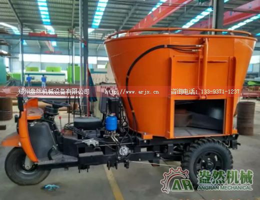 tmr撒料車喂料車（一體式）